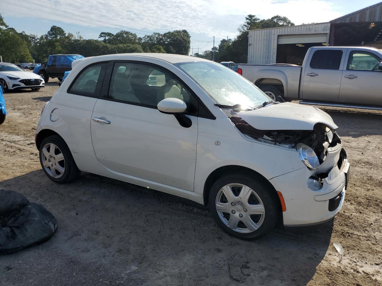 2015 FIAT 500