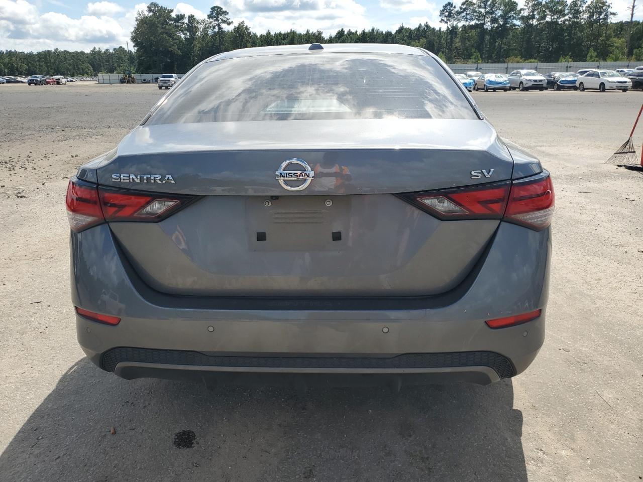 2022 NISSAN SENTRA