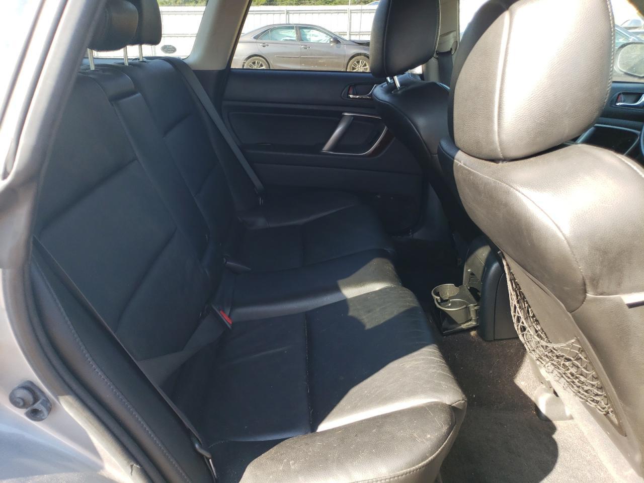 2009 SUBARU Outback