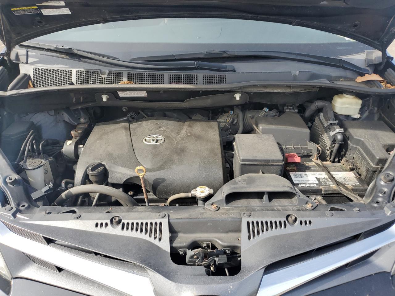 2018 TOYOTA SIENNA