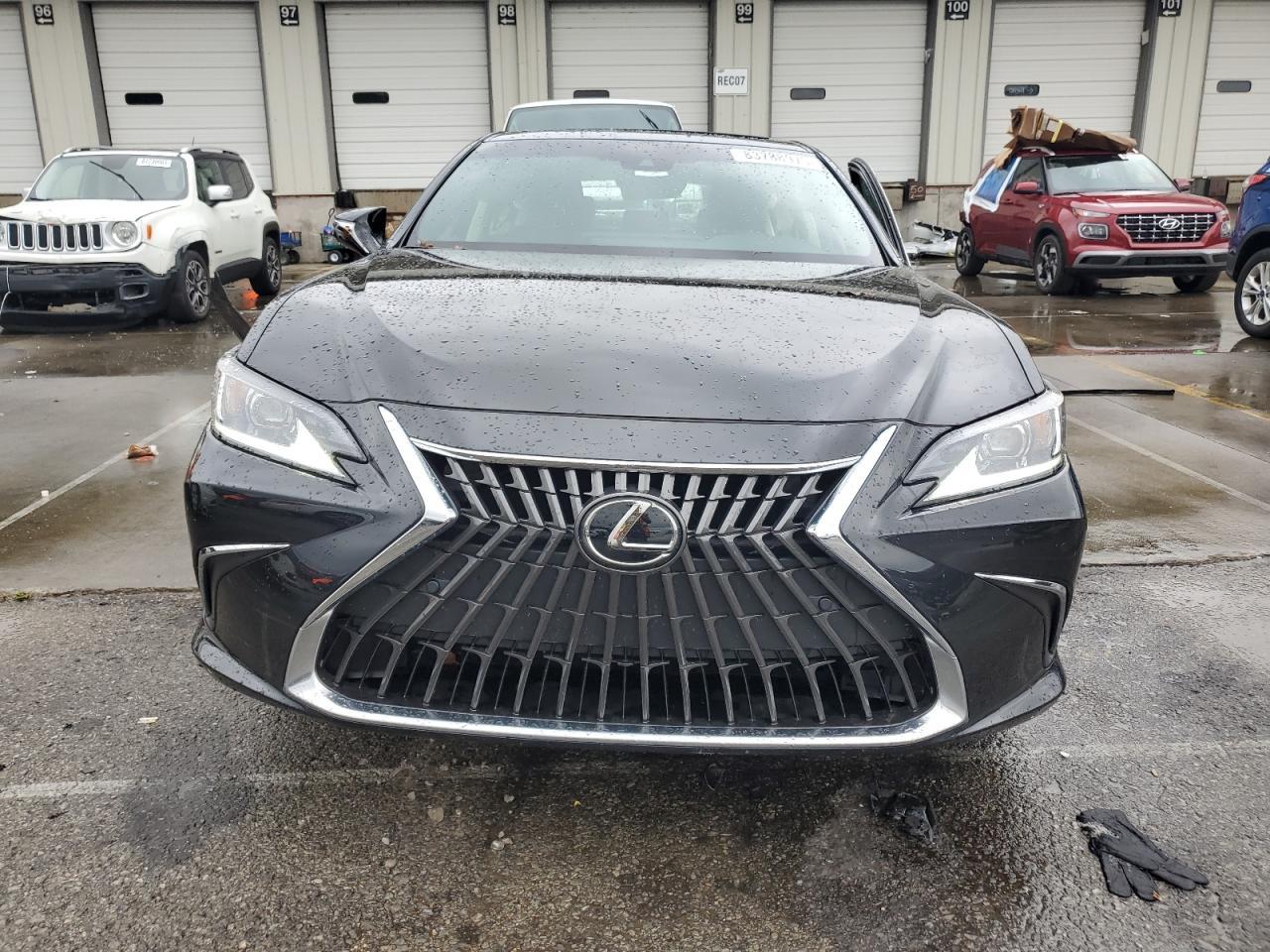 2024 LEXUS Es