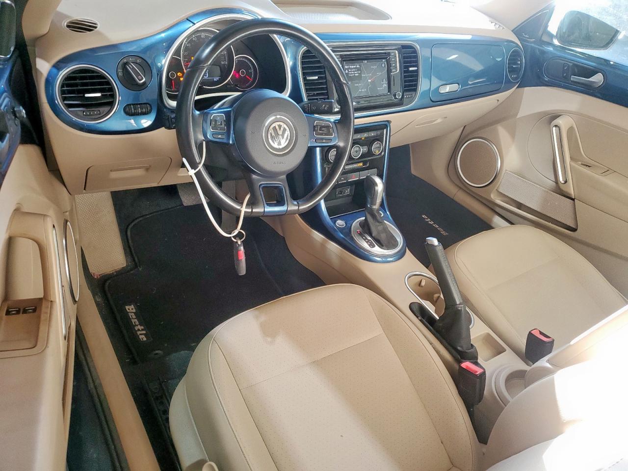 2018 VOLKSWAGEN Beetle