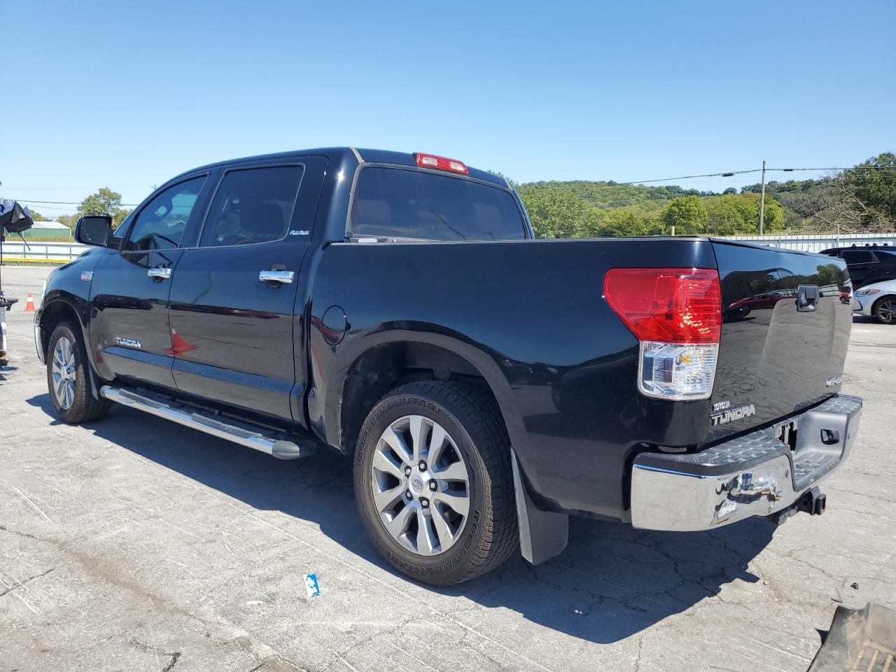 2011 TOYOTA TUNDRA