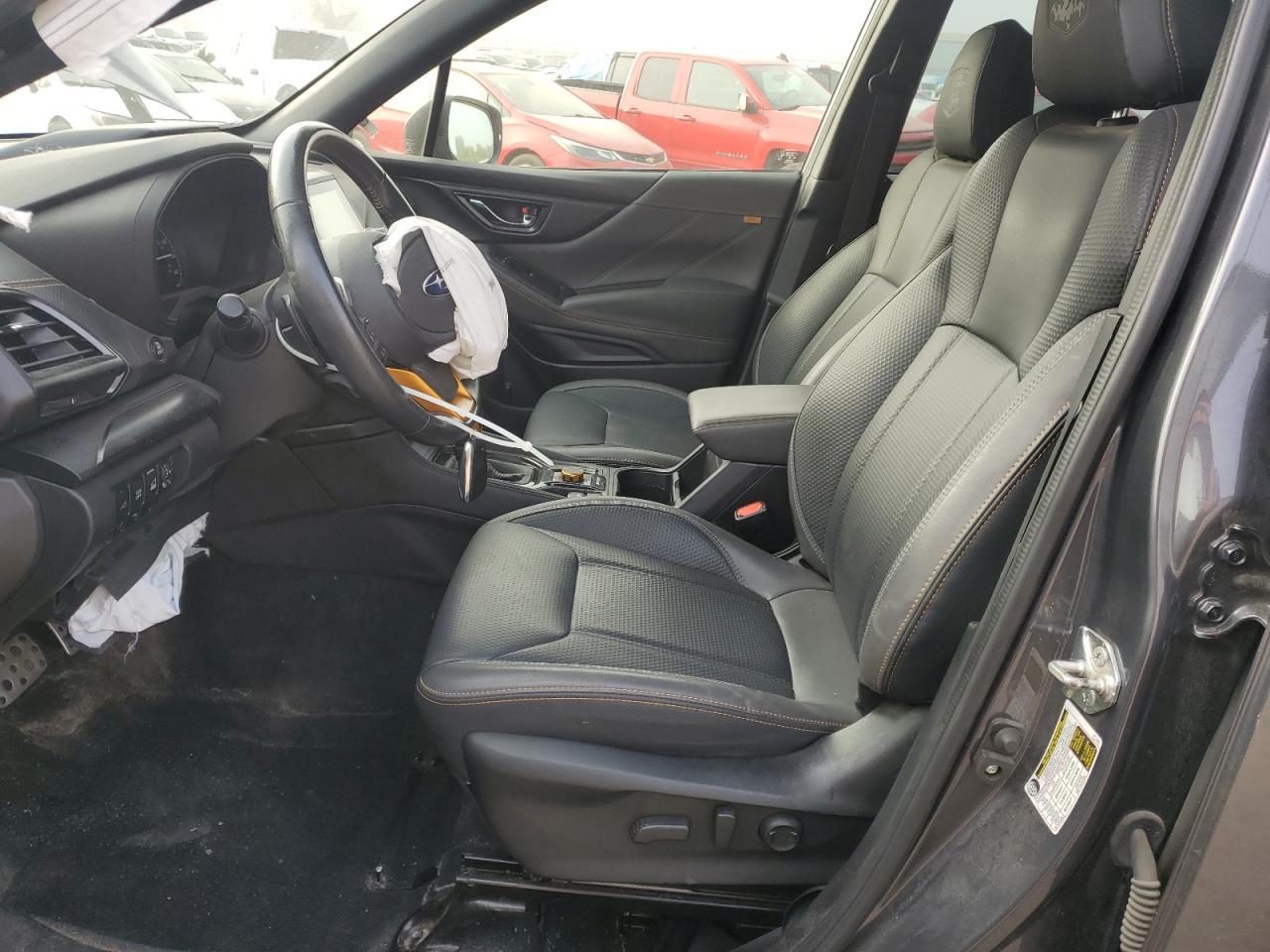 2022 SUBARU FORESTER