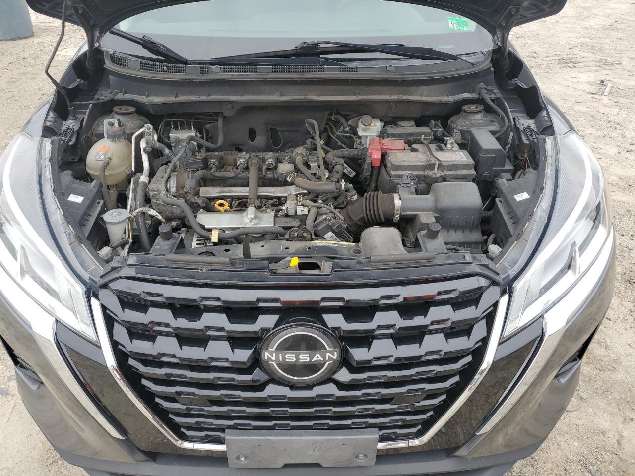 2023 NISSAN KICKS