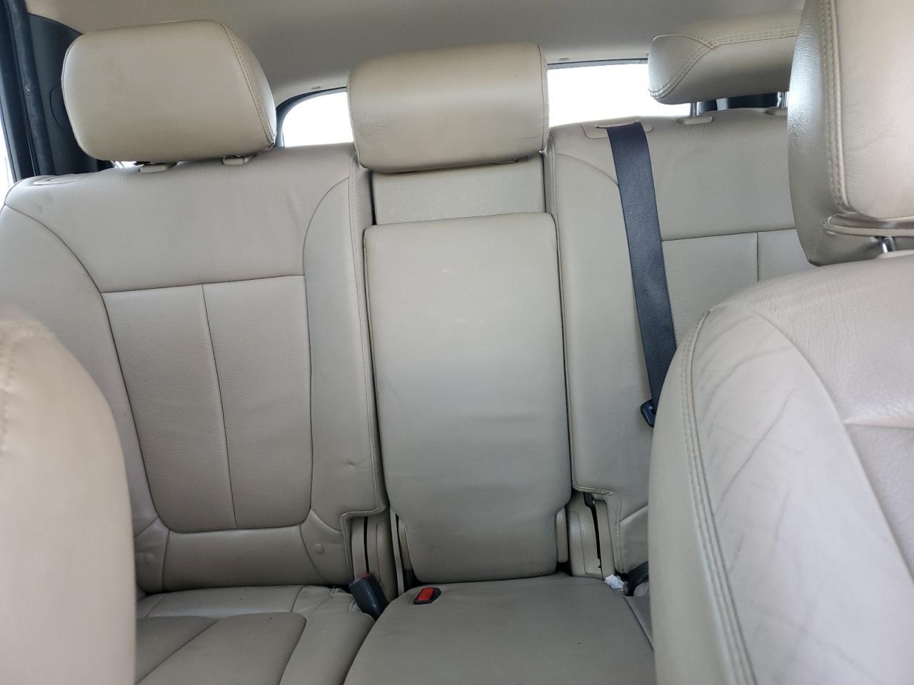 2011 HYUNDAI SANTA FE