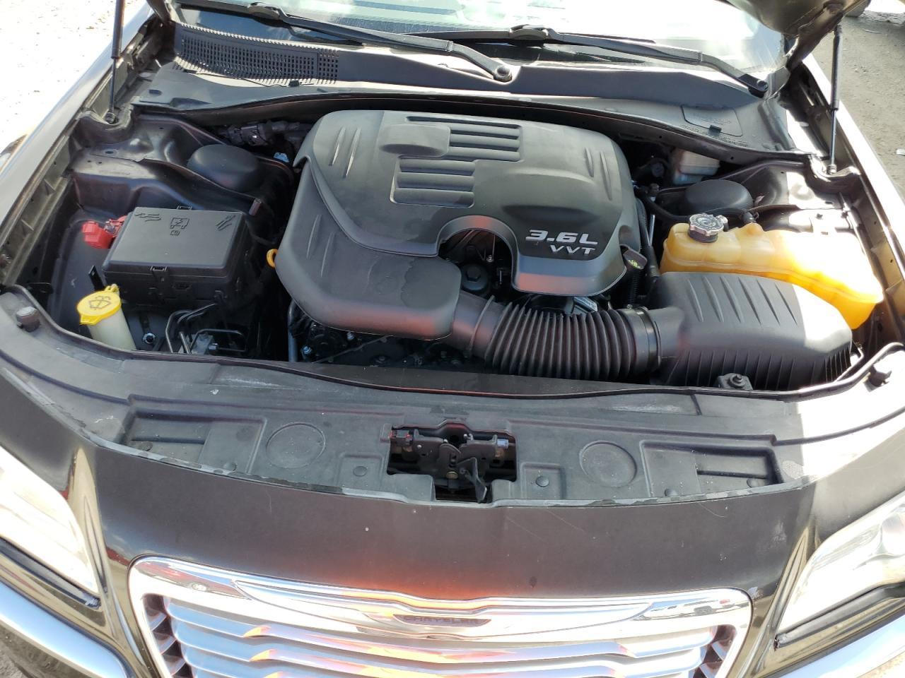 2013 CHRYSLER 300