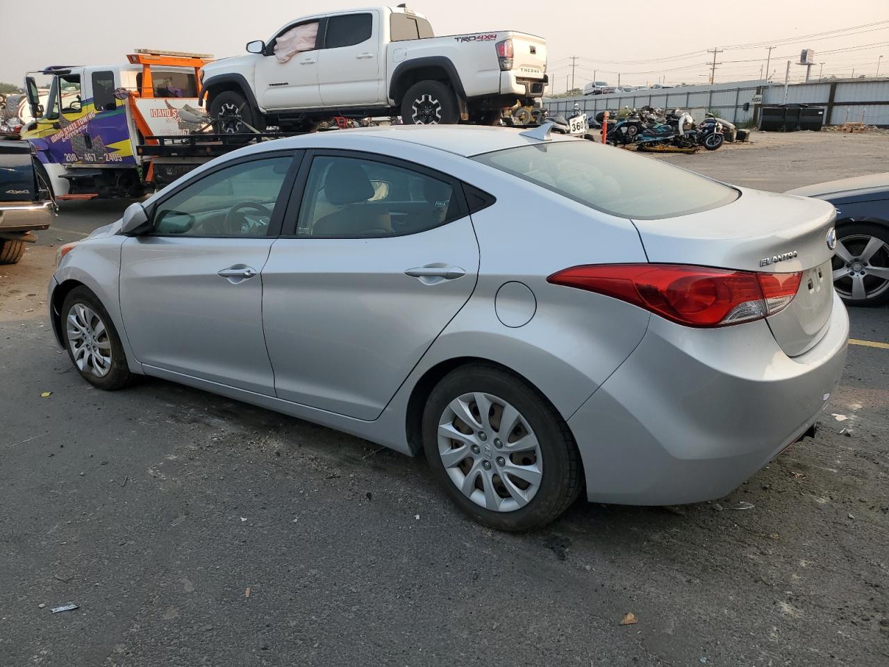 2012 HYUNDAI ELANTRA