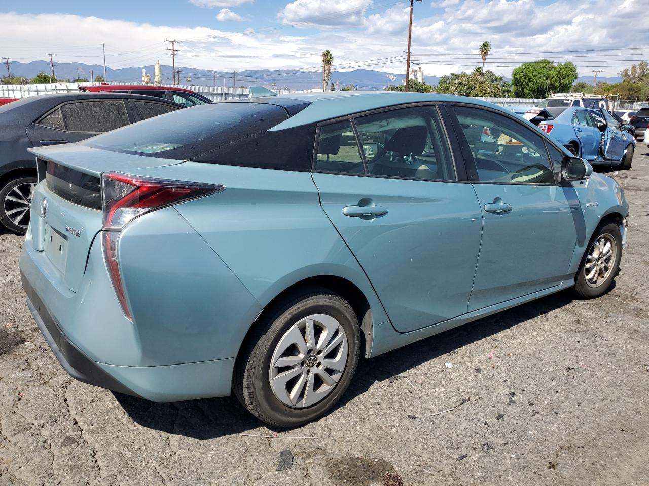 2017 TOYOTA PRIUS