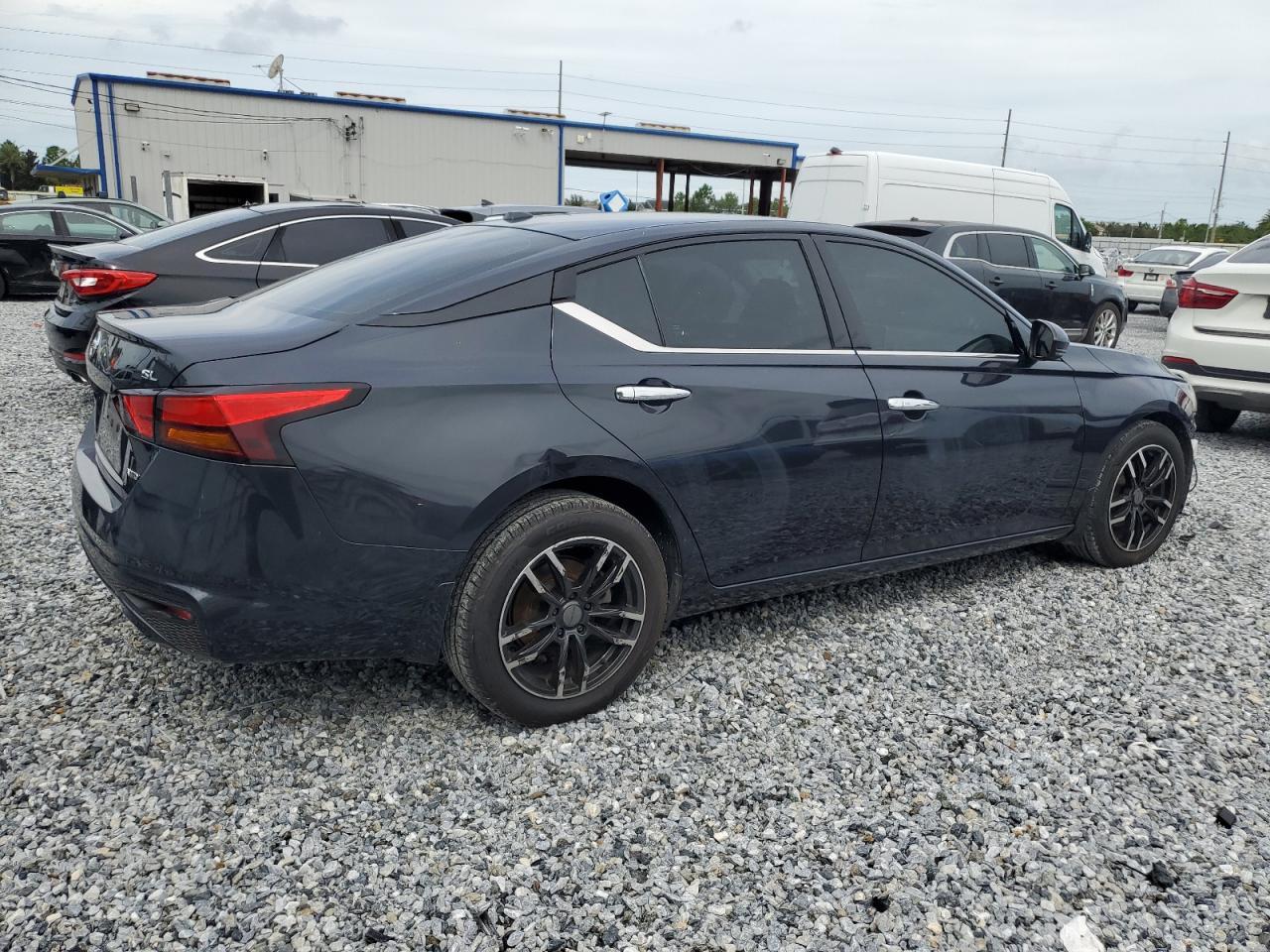 2019 NISSAN ALTIMA