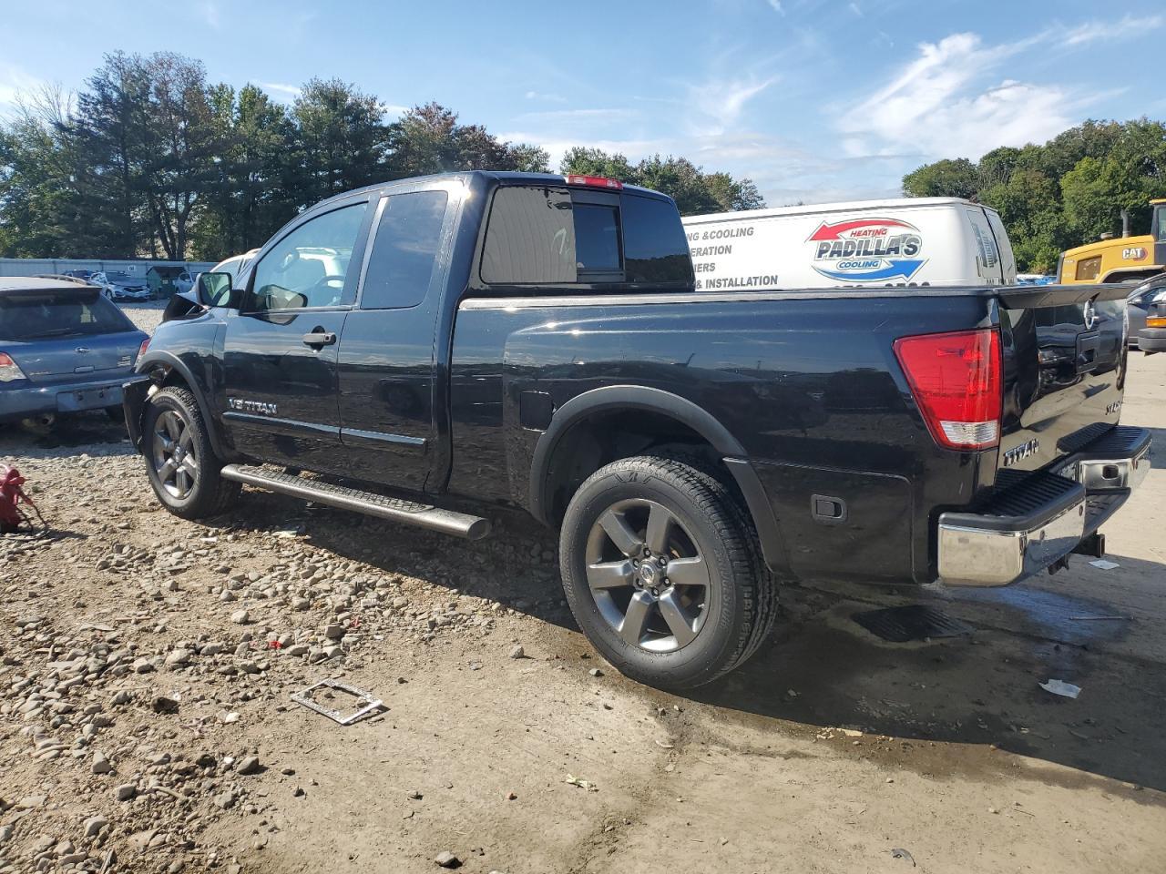 2015 NISSAN Titan