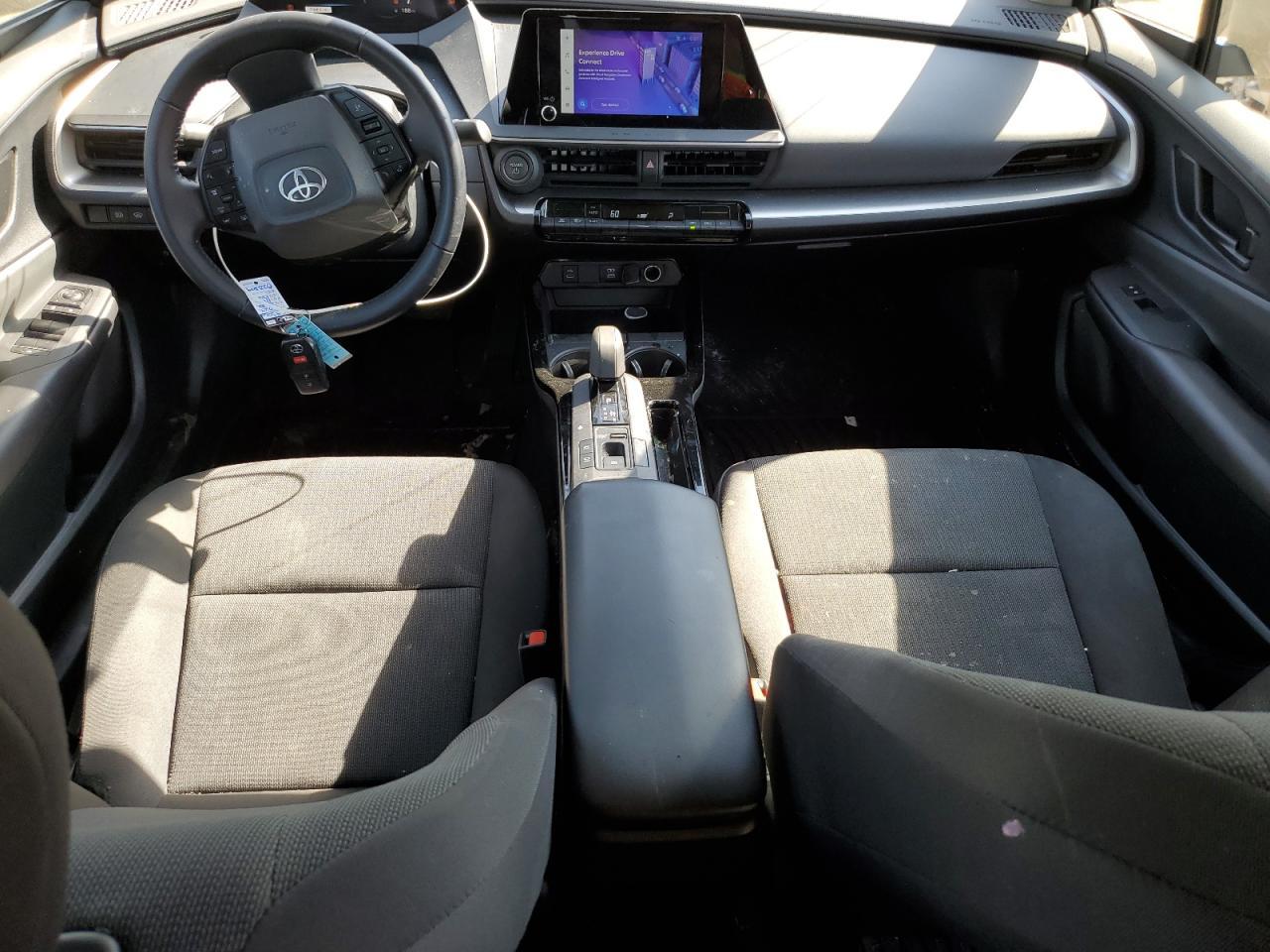 2024 TOYOTA PRIUS