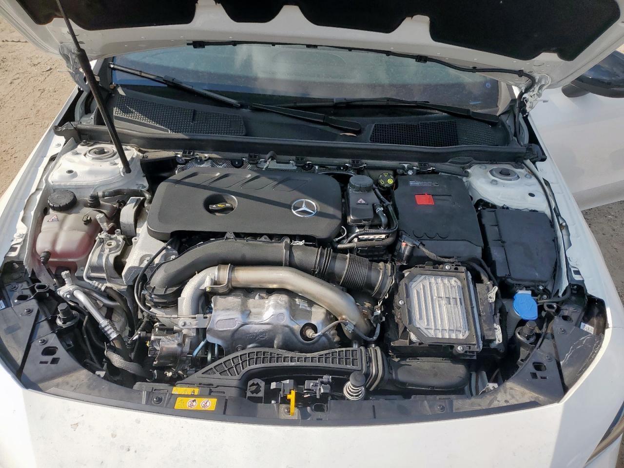 2025 MERCEDES-BENZ CLA-Class