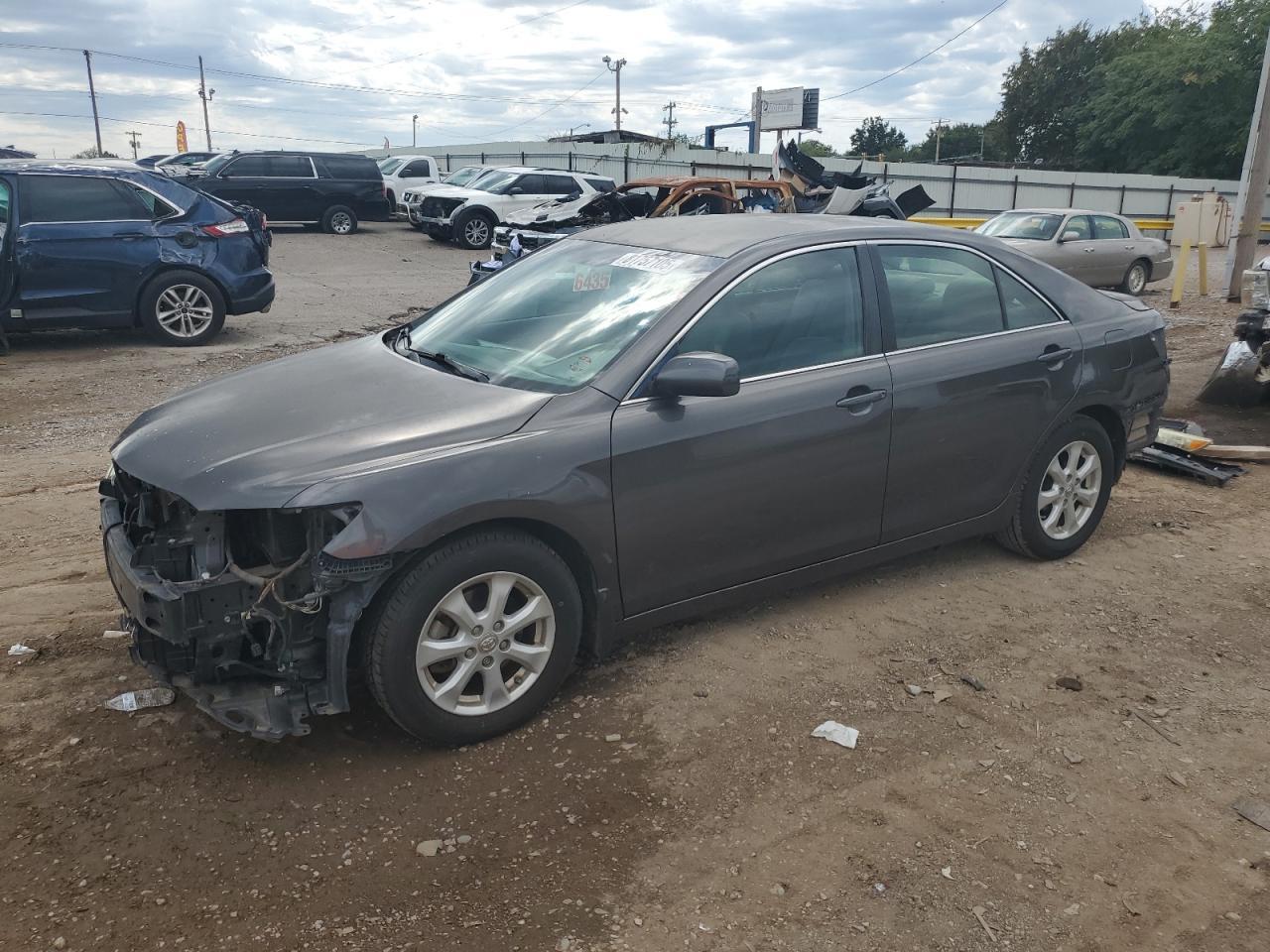 2011 TOYOTA CAMRY