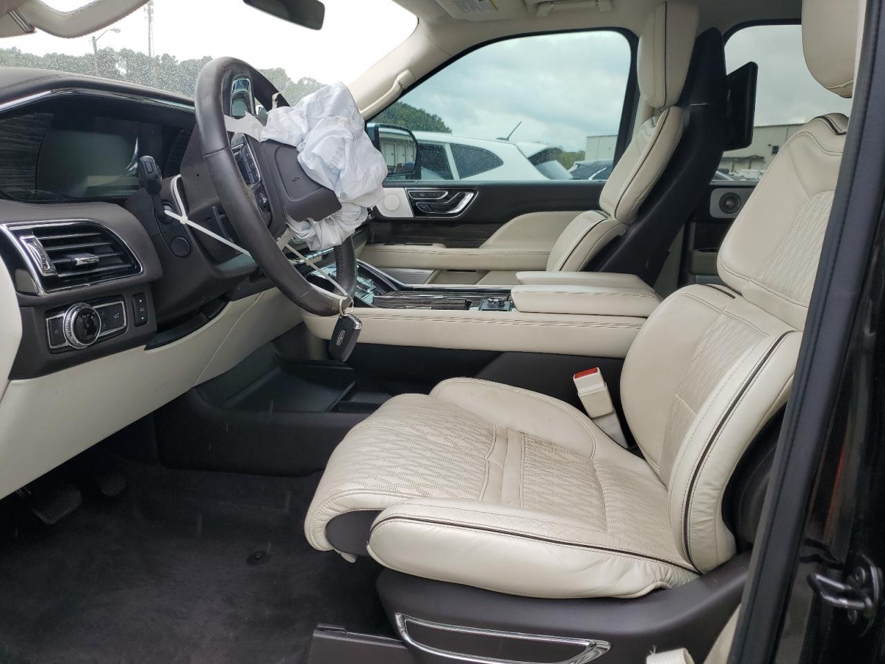 2020 LINCOLN Navigator