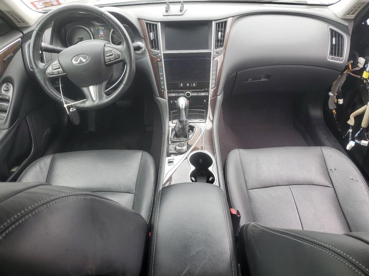 2015 INFINITI Q50