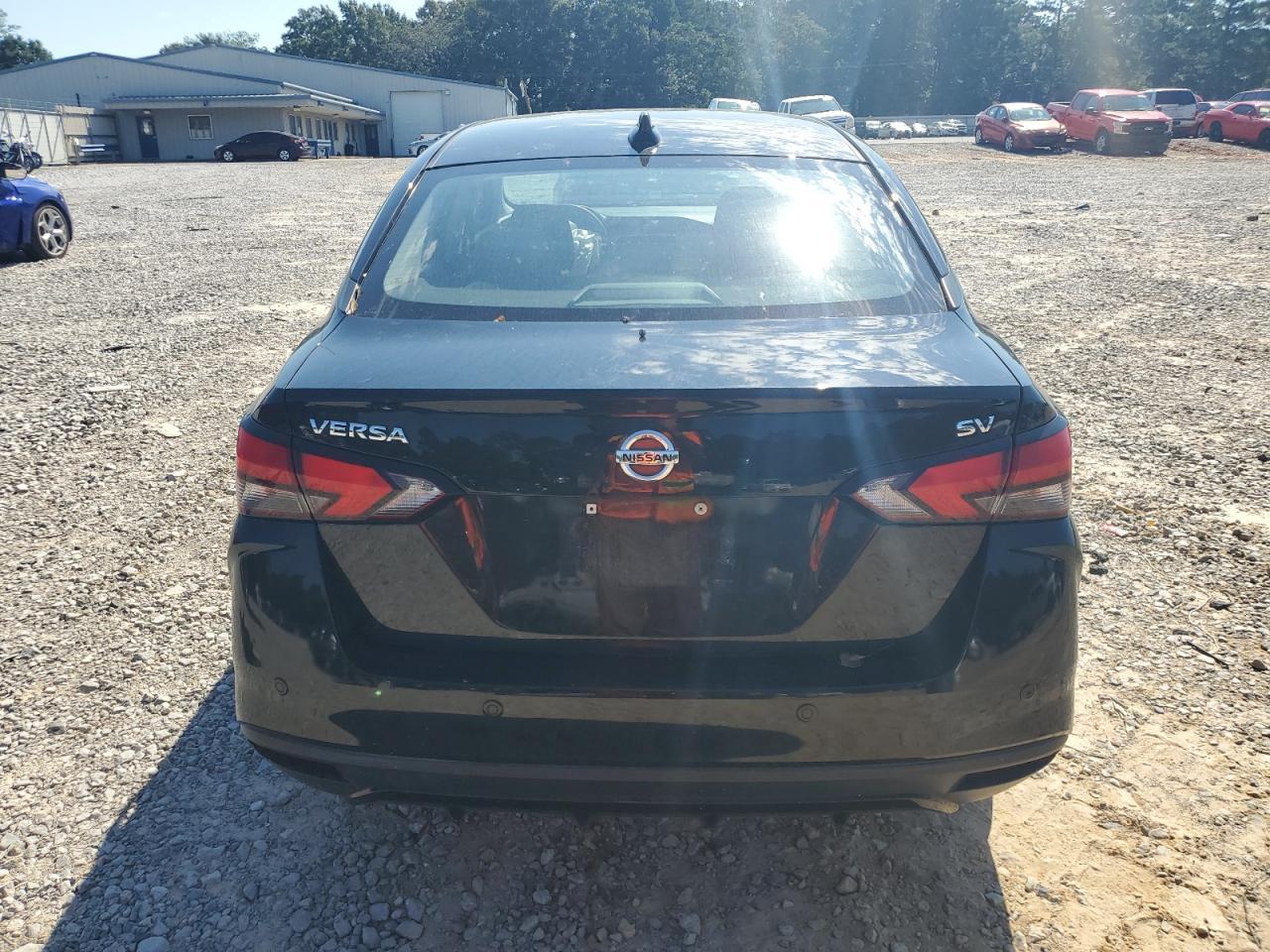 2021 NISSAN VERSA