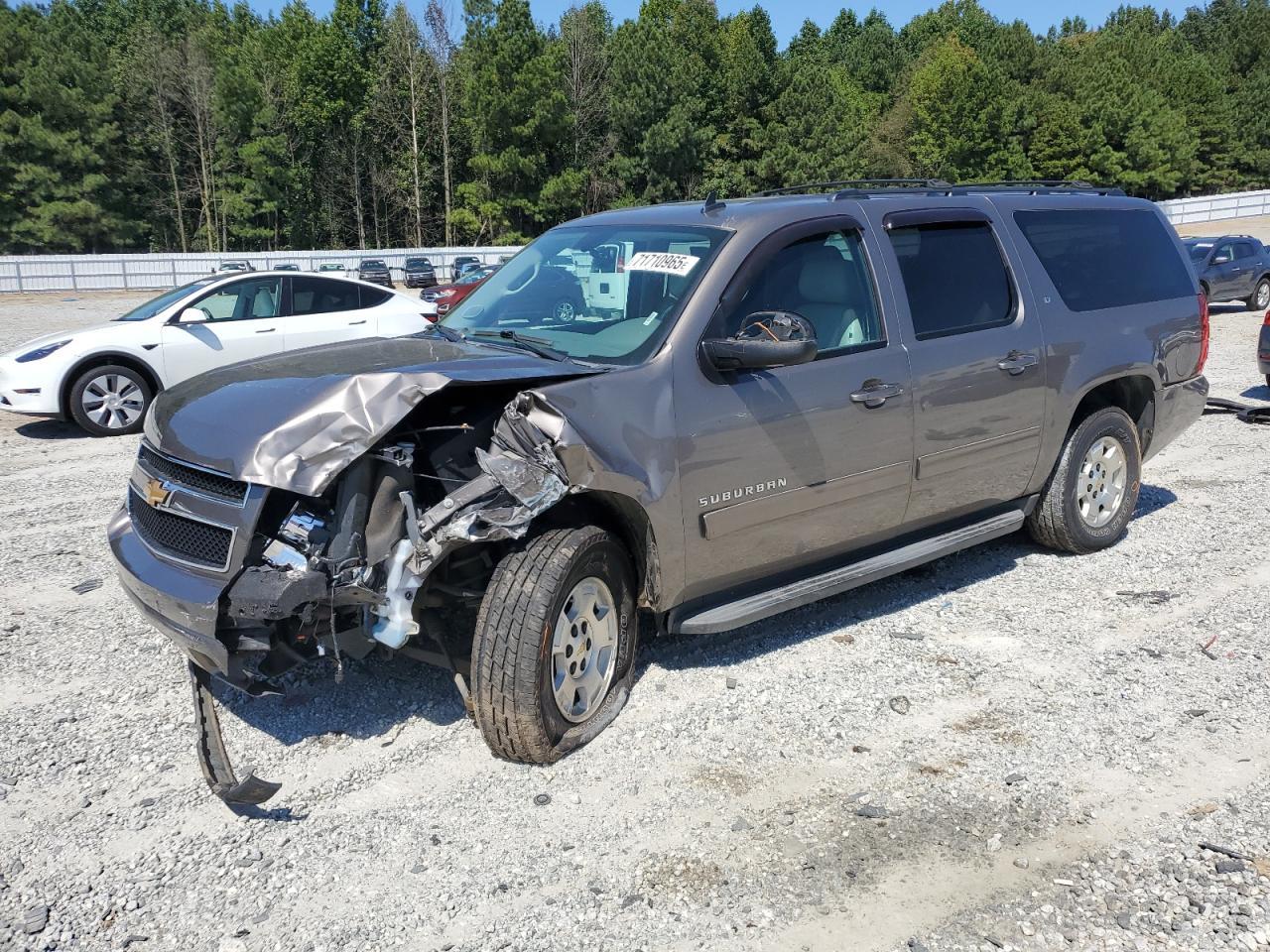 2013 CHEVROLET Suburban