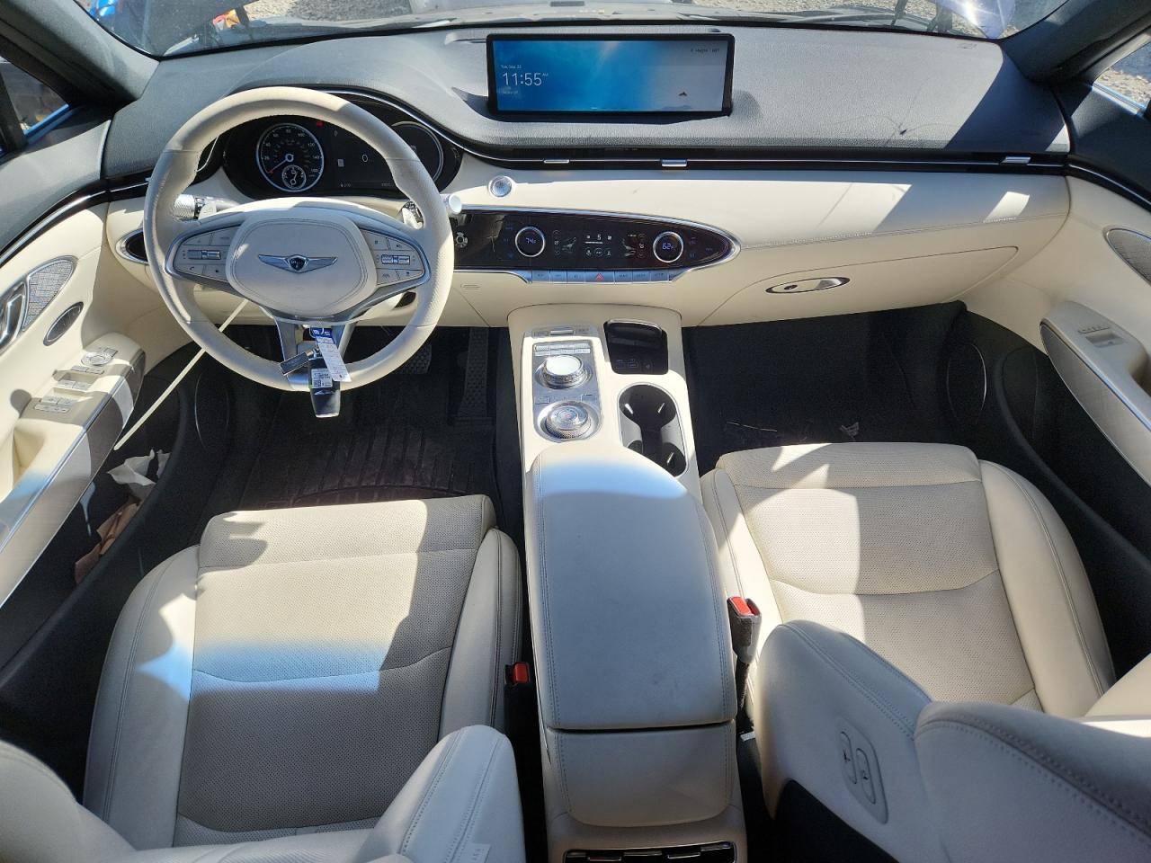 2025 GENESIS GV70