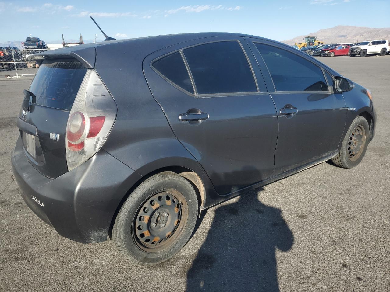 2014 TOYOTA Prius c