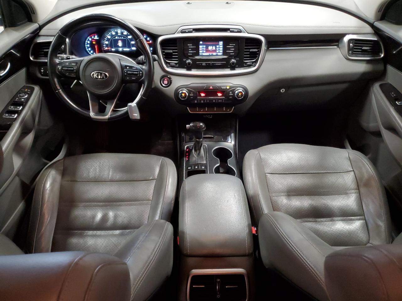 2016 KIA SORENTO