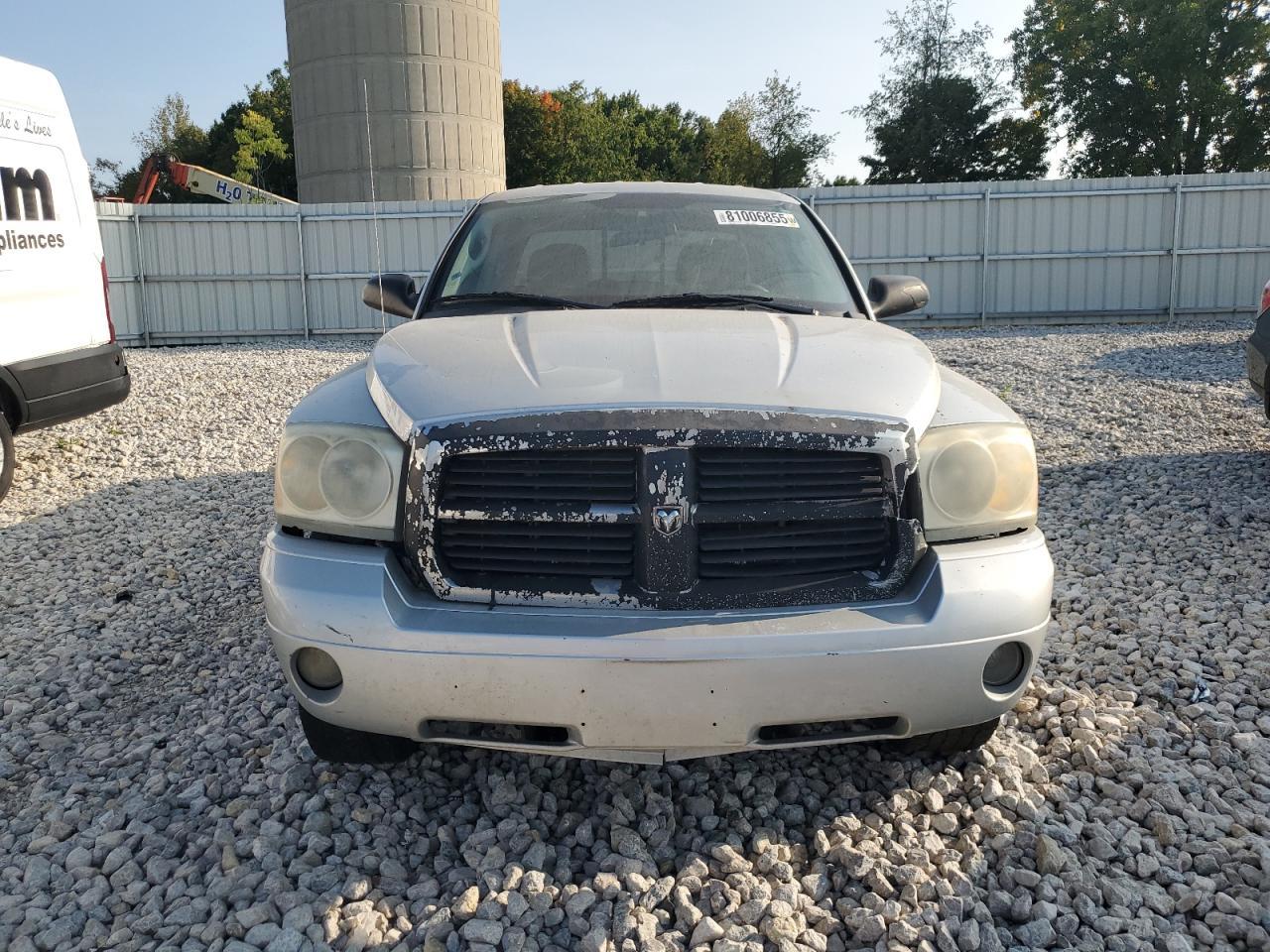 2006 DODGE Dakota