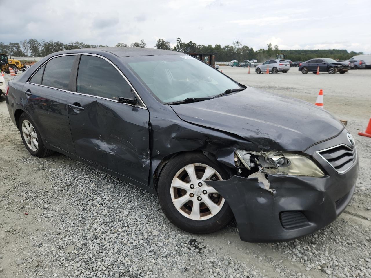 2011 TOYOTA CAMRY