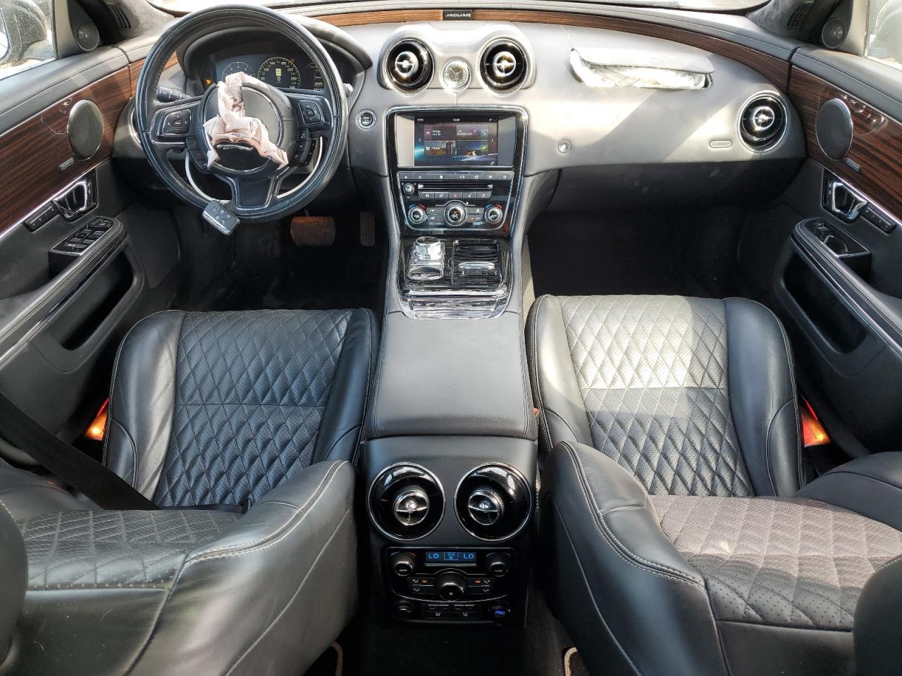2017 JAGUAR Xj-Series