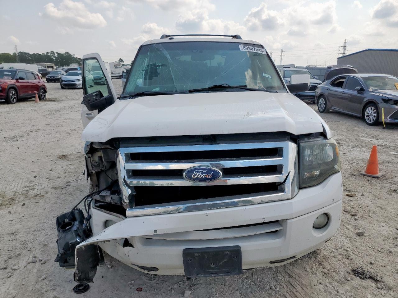 2013 FORD Expedition