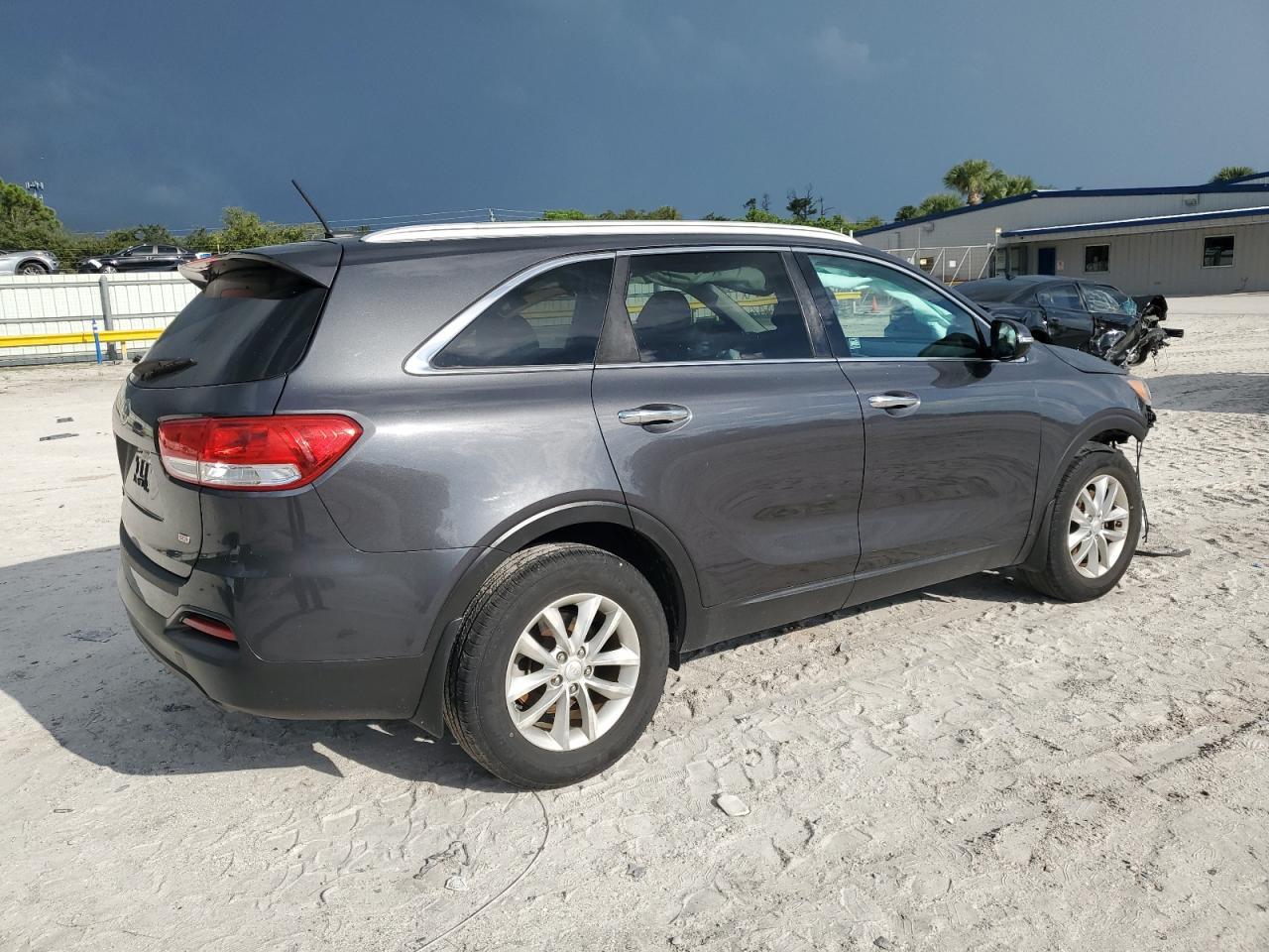 2017 KIA SORENTO