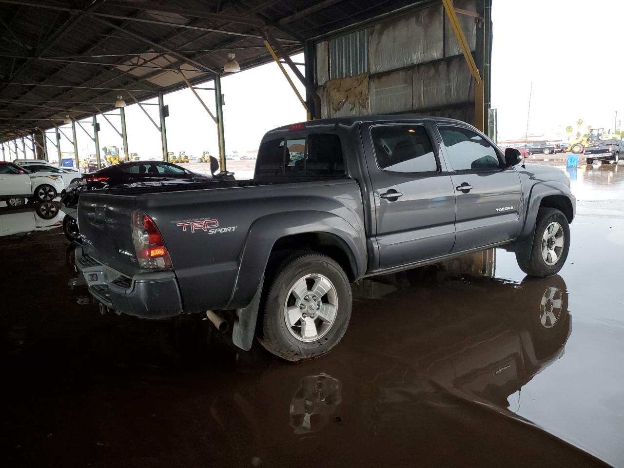 2013 TOYOTA TACOMA