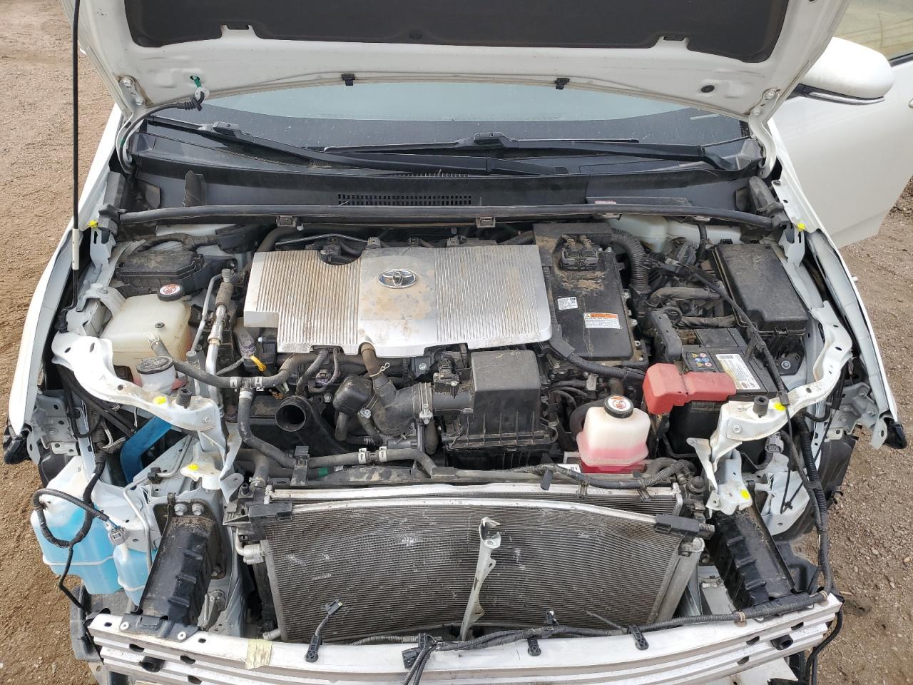 2019 TOYOTA PRIUS