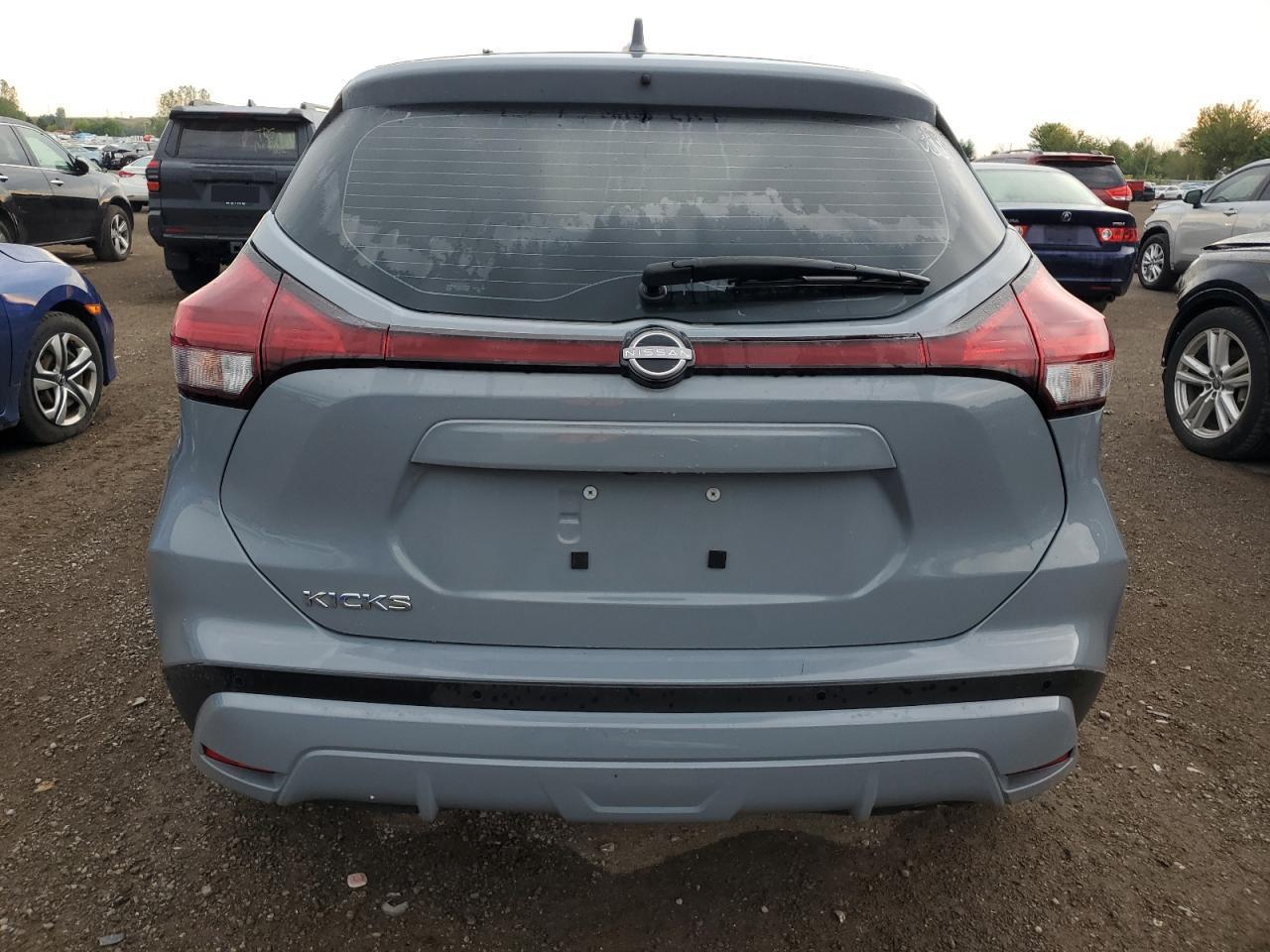 2022 NISSAN KICKS