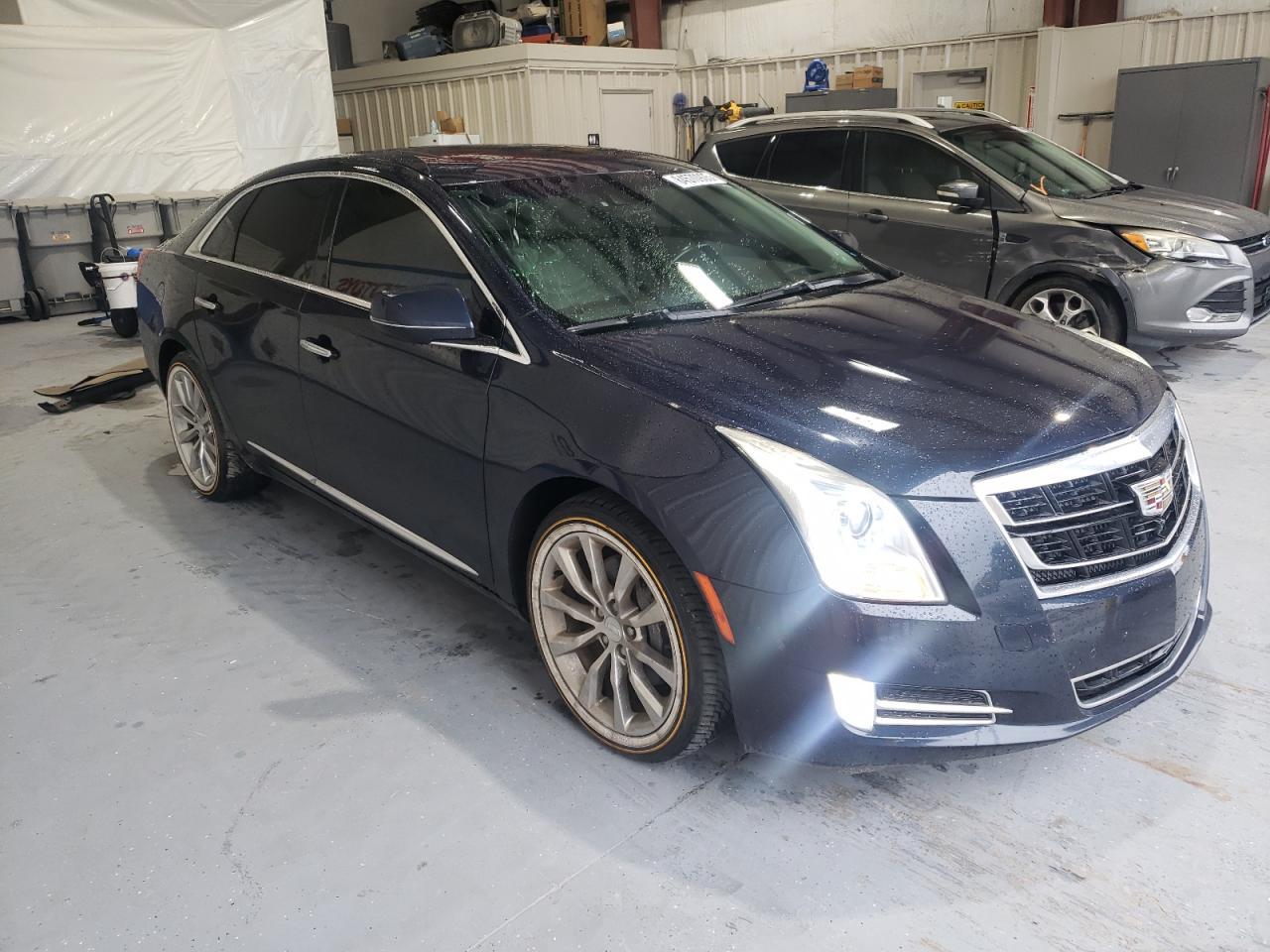 2016 CADILLAC XTS