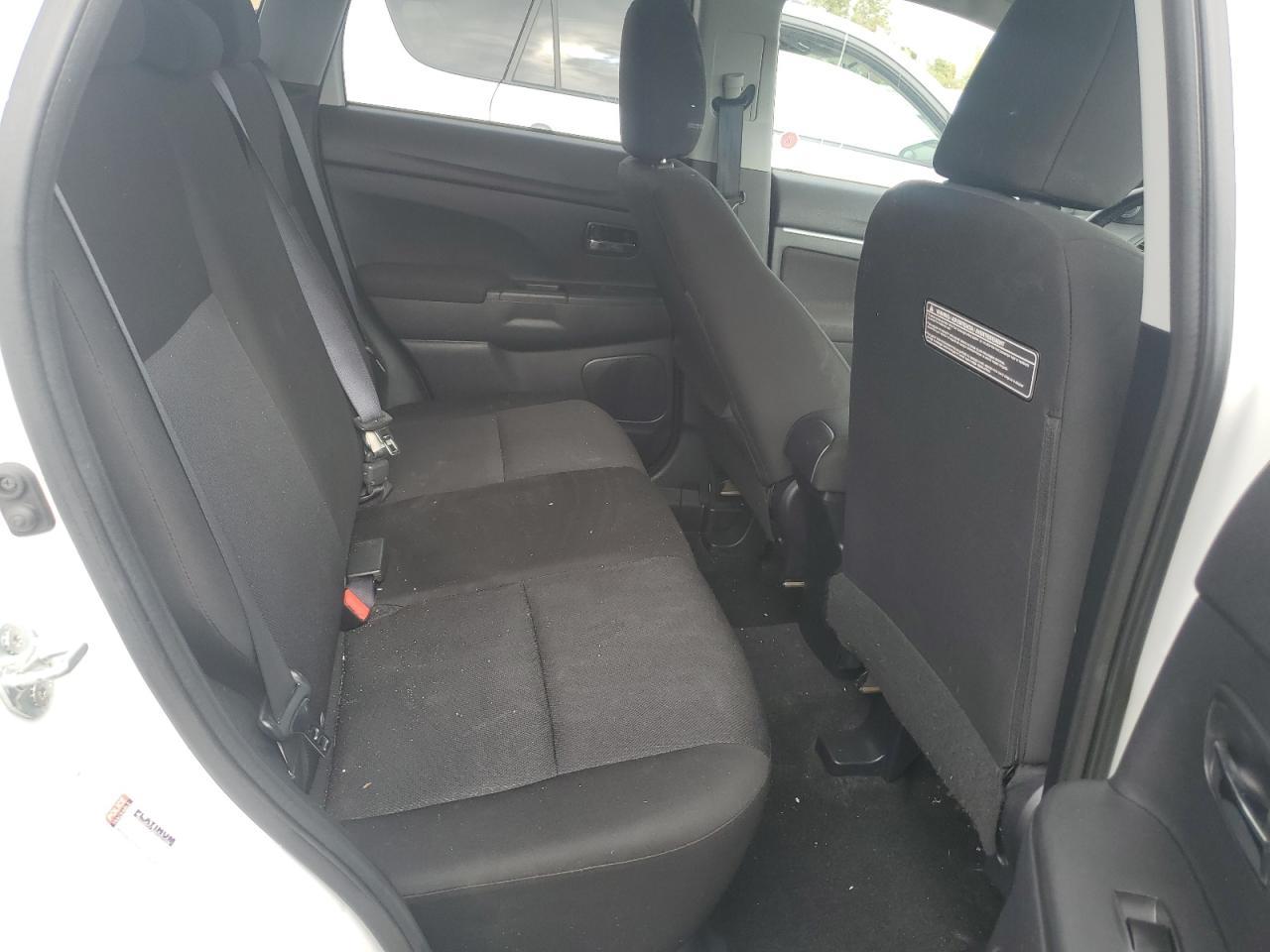 2011 MITSUBISHI RVR