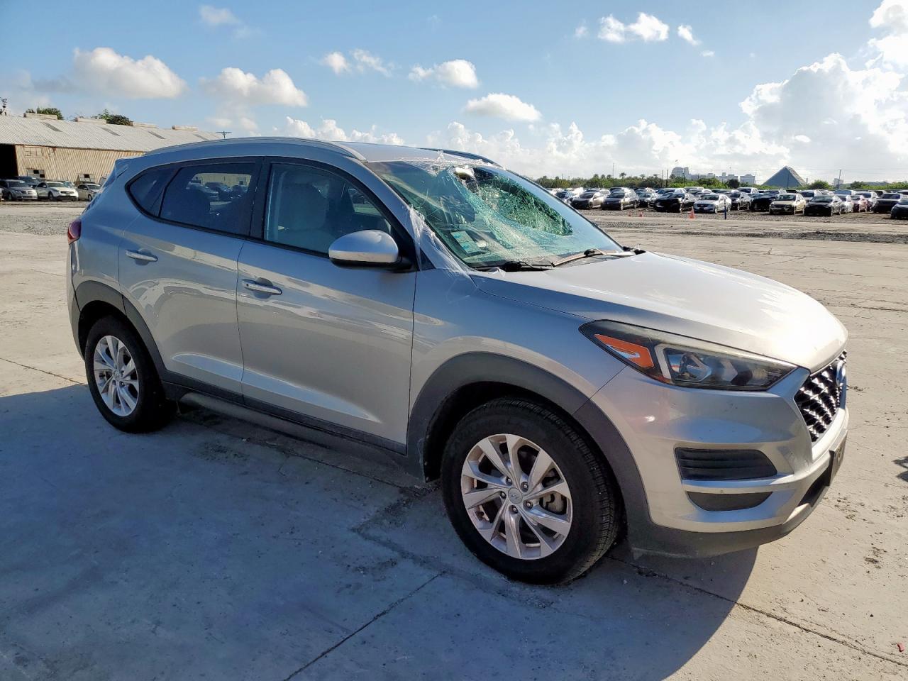 2020 HYUNDAI TUCSON
