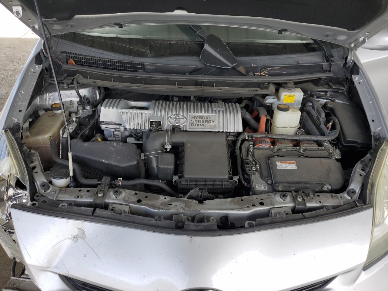 2013 TOYOTA PRIUS