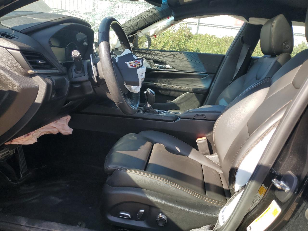 2022 CADILLAC CT4