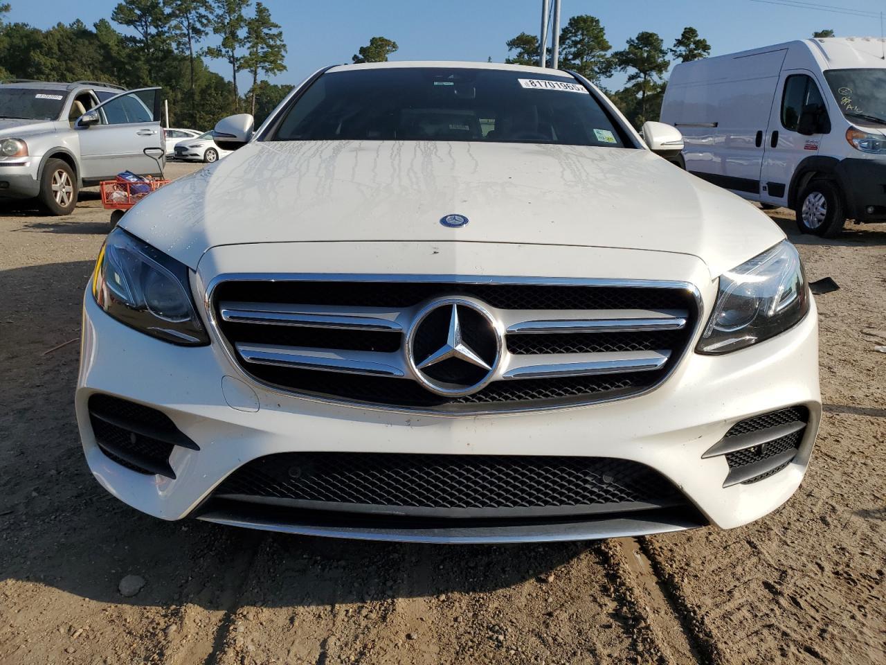 2017 MERCEDES-BENZ E-Class