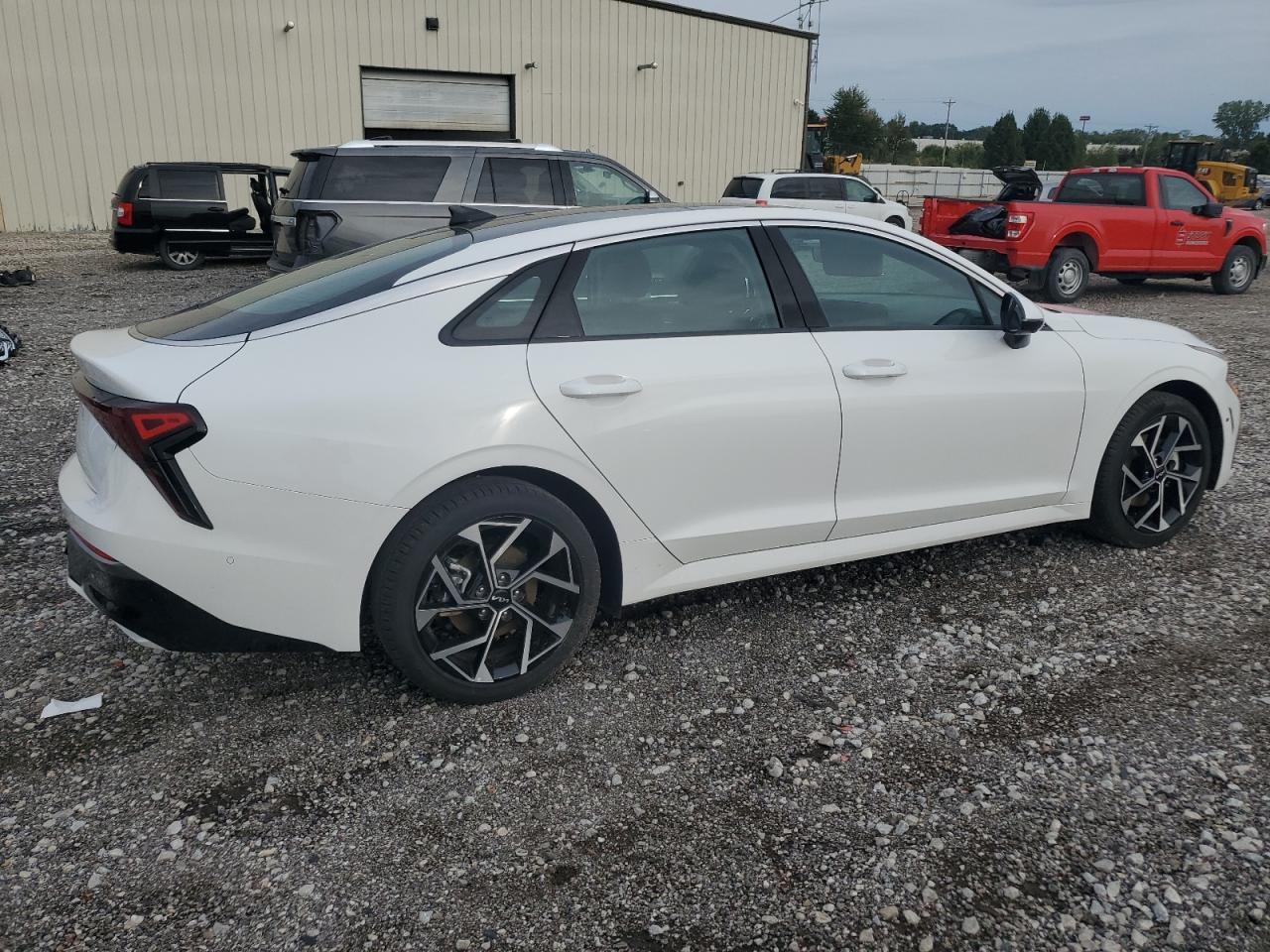 2025 KIA K5