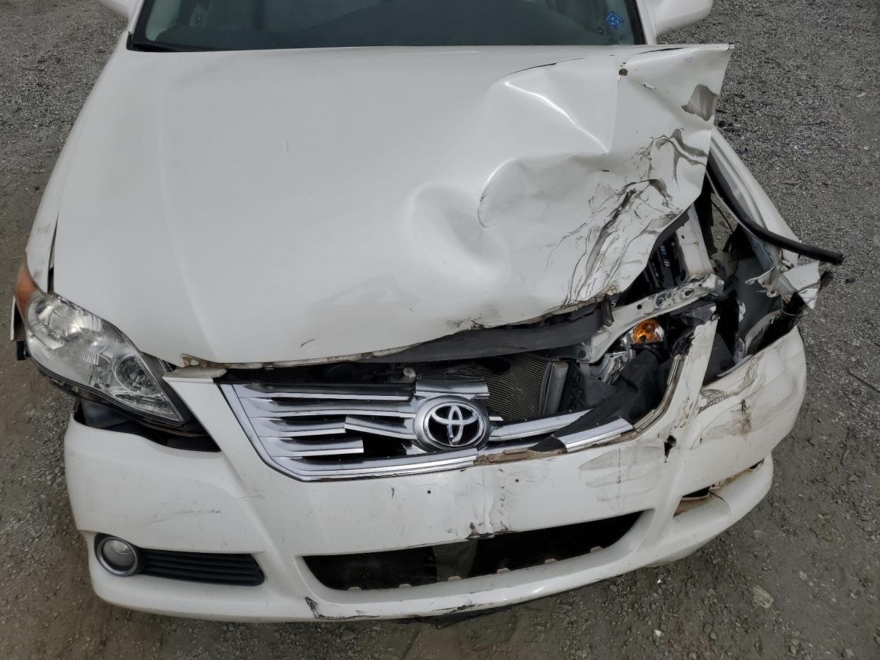 2008 TOYOTA Avalon