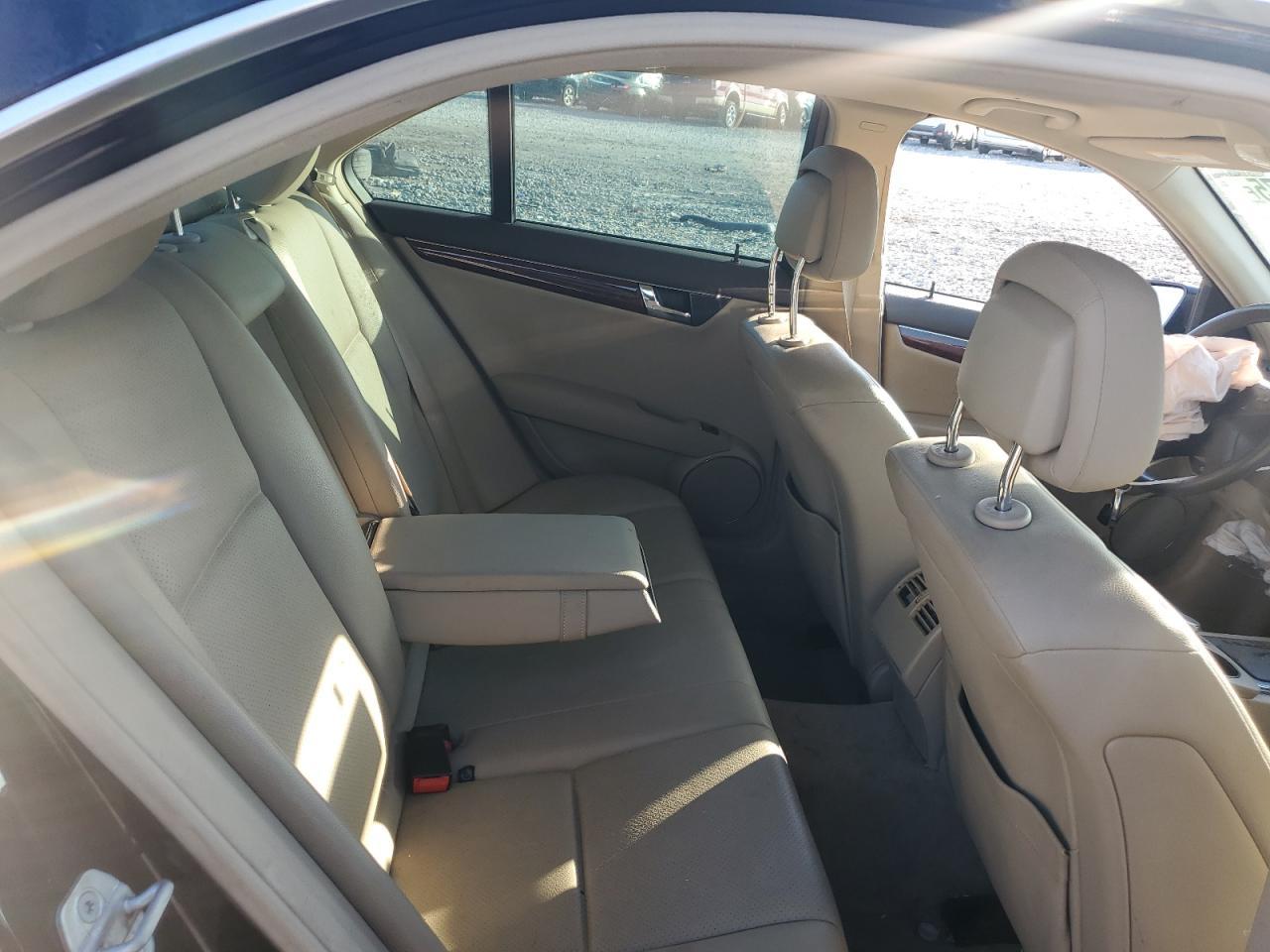 2011 MERCEDES-BENZ C-CLASS