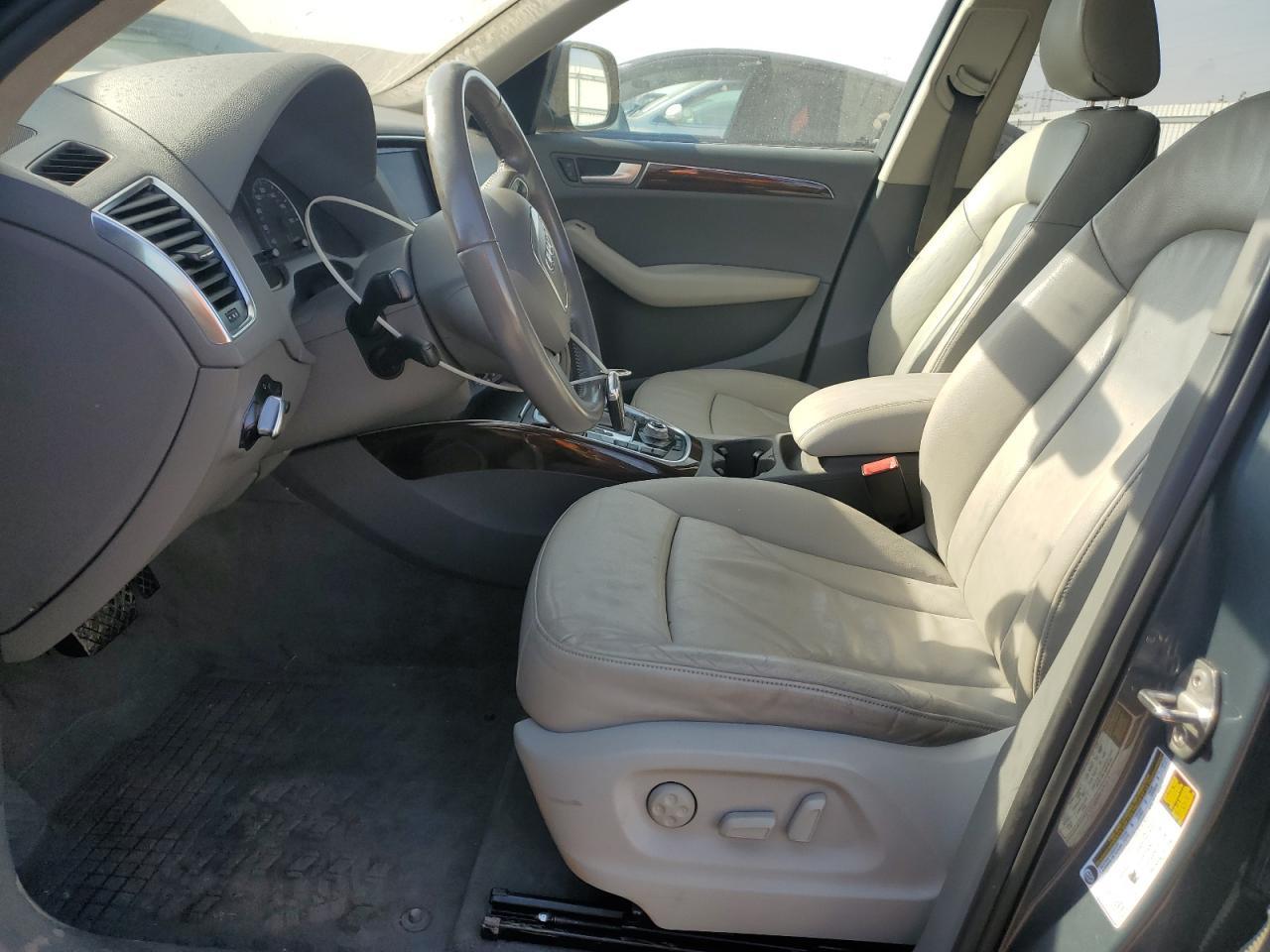 2010 AUDI Q5