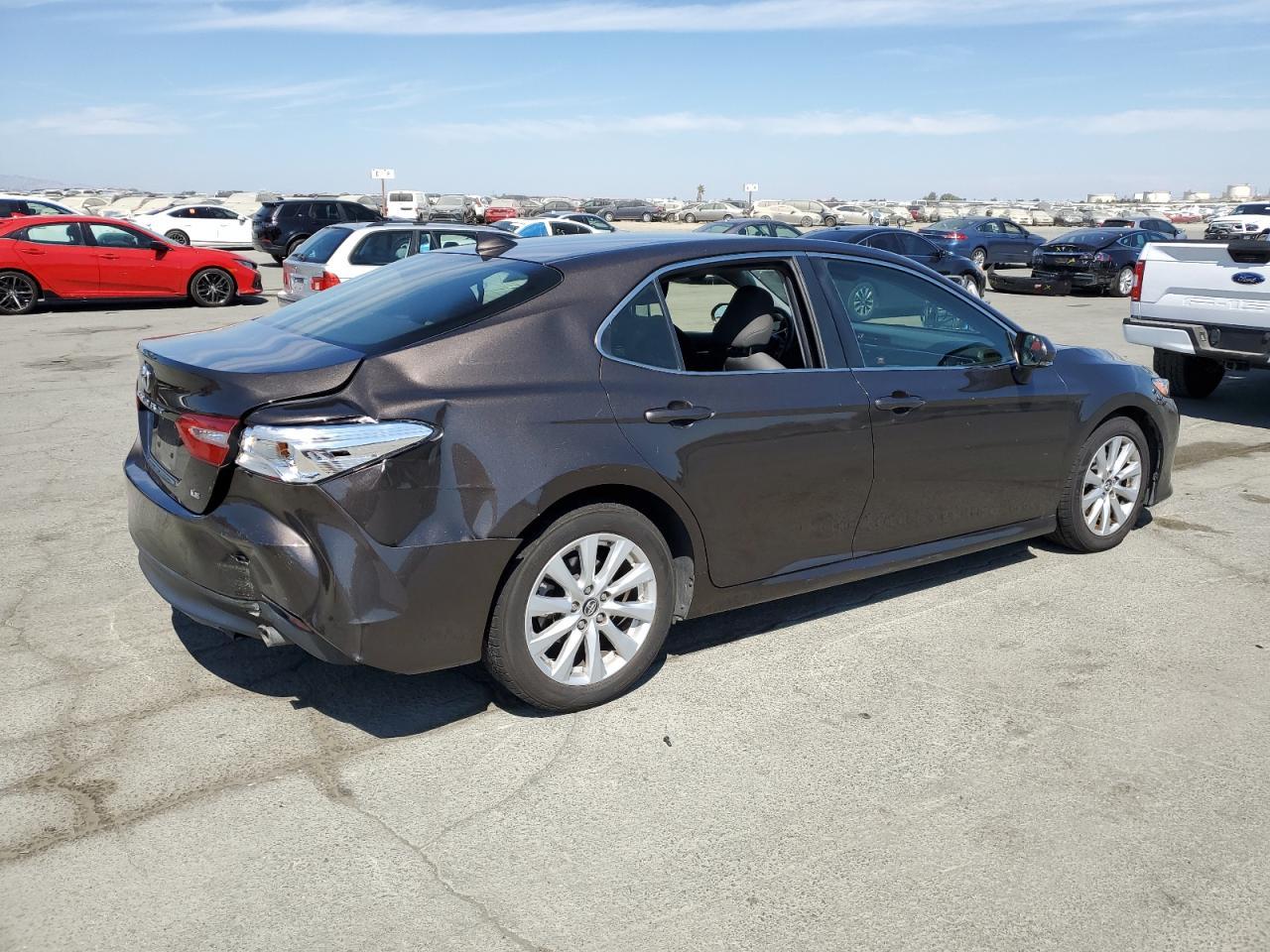 2018 TOYOTA CAMRY