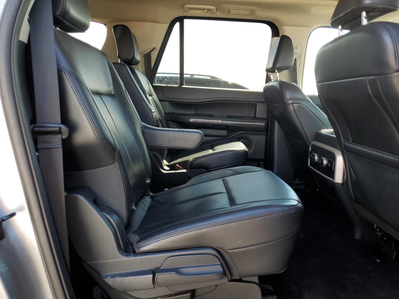 2022 FORD Expedition
