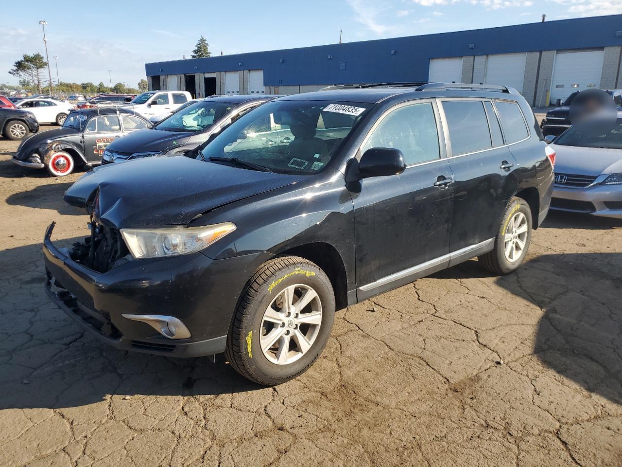 2011 TOYOTA HIGHLANDER
