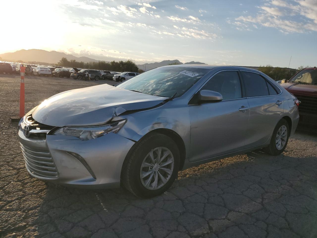2015 TOYOTA CAMRY
