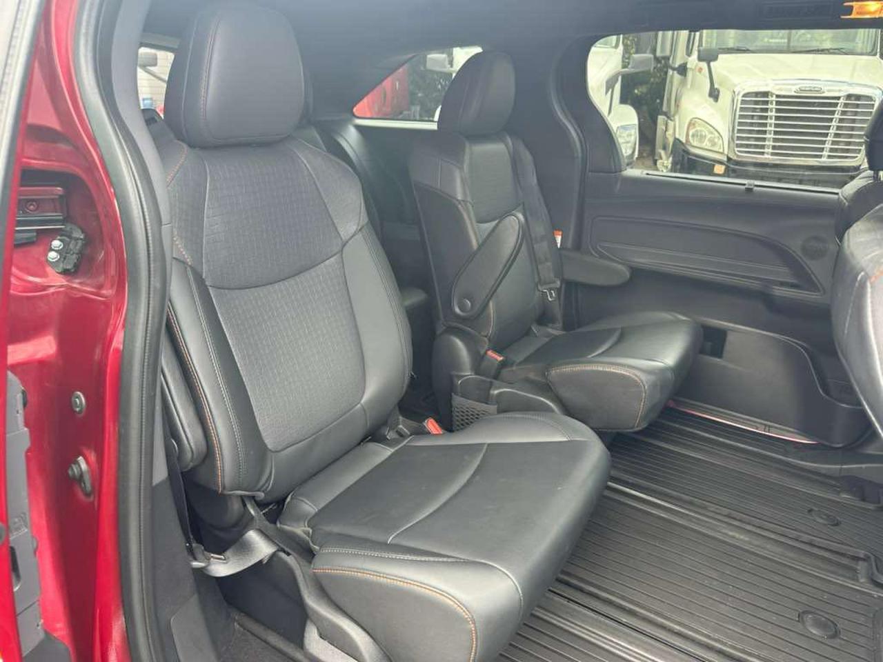 2022 TOYOTA SIENNA