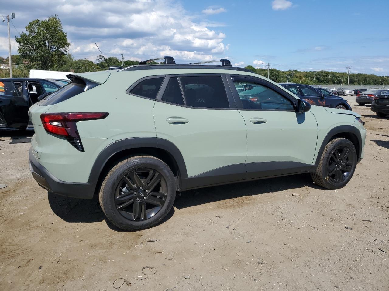 2025 CHEVROLET TRAX