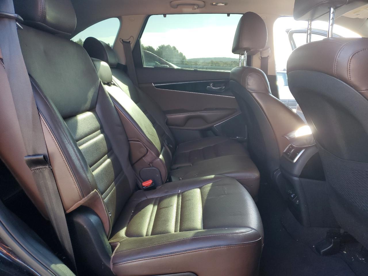 2019 KIA SORENTO